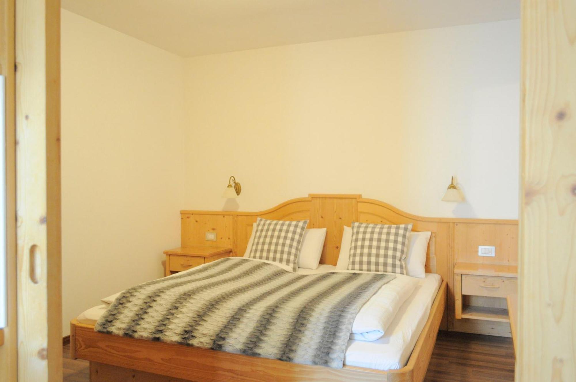 Apartments Etruska Santa Cristina Val Gardena ห้อง รูปภาพ
